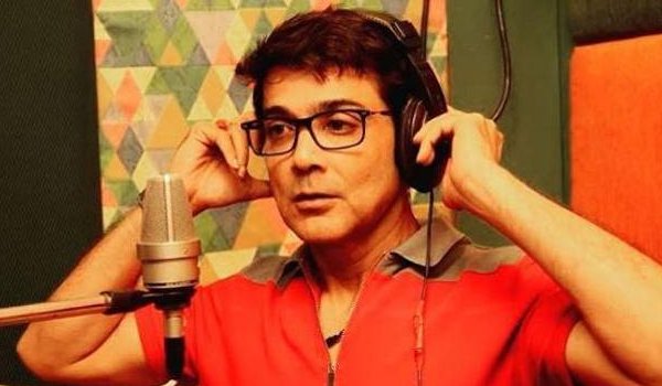 प्रोसेनजीत ने रितुपर्णा के साथ बांग्ला एल्बम के लिए गाना गाया प्रोसेनजीत ने रितुपर्णा के साथ बांग्ला एल्बम के लिए गाना गाया