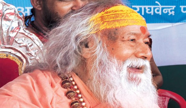 शंकराचार्य स्वरूपानंद को हाईकोर्ट से मिली राहत, वासुदेवानंद को झटका शंकराचार्य स्वरूपानंद को हाईकोर्ट से मिली राहत, वासुदेवानंद को झटका