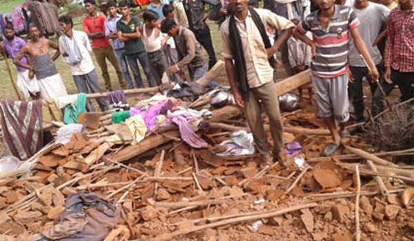 छतरपुर जिले में मकान की दीवार गिरने से 3 की मौत, 15 घायल