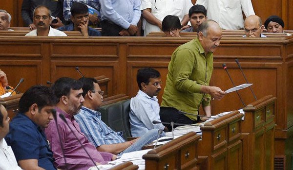 21 आप विधायकों ने चुनाव आयोग को नोटिस का नहीं दिया जवाब 21 आप विधायकों ने चुनाव आयोग को नोटिस का नहीं दिया जवाब