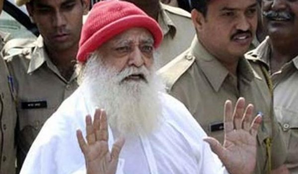 रेप आरोपी आसाराम बापू की जमानत पर सुनवाई 24 तक टली रेप आरोपी आसाराम बापू की जमानत पर सुनवाई 24 तक टली