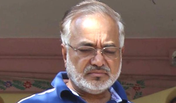 घूसकांड के मामले में आईएएस अशोक सिंघवी की निलंबन अवधि बढ़ाई घूसकांड के मामले में आईएएस अशोक सिंघवी की निलंबन अवधि बढ़ाई
