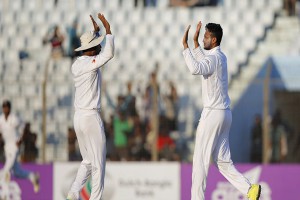  England gave Bangladesh a target of 286 runs