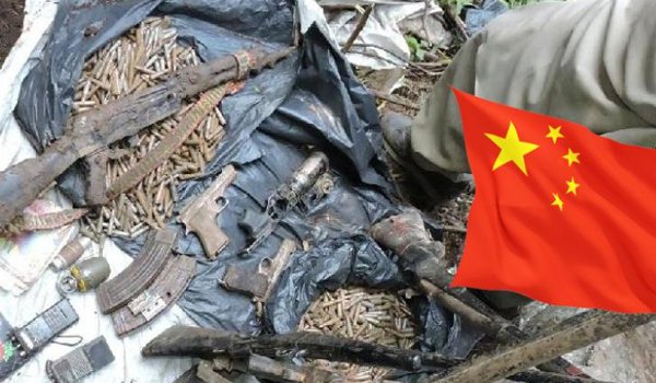 कश्मीर घाटी के बारामूला में आतंकियों के अड्डों से चीनी झंडे बरामद