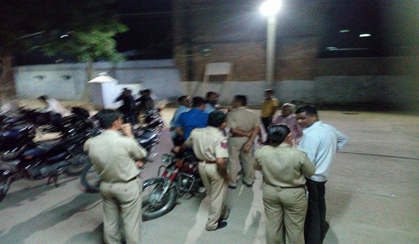 पालडी एम थाने के एसआई ने सिरोही थाने में घुसकर दिखाई ‘भाईगिरी’! पालडी एम थाने के एसआई ने सिरोही थाने में घुसकर दिखाई ‘भाईगिरी’!