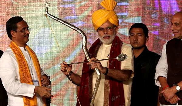 संकीर्ण धर्मनिरपेक्षता पर मोदी की विजयी हुंकार संकीर्ण धर्मनिरपेक्षता पर मोदी की विजयी हुंकार