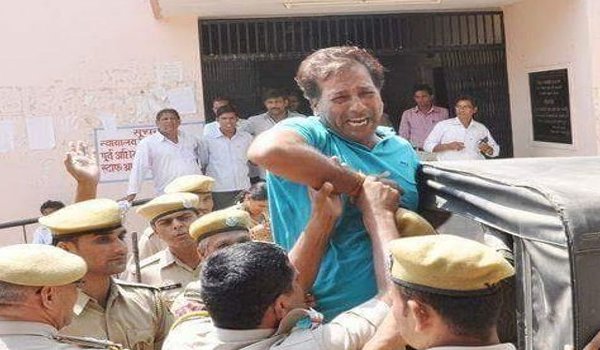 सेशन कोर्ट ने भी खारिज की पूर्व मंत्री राजेंद्रसिंह गुढ़ा जमानत याचिका सेशन कोर्ट ने भी खारिज की पूर्व मंत्री राजेंद्रसिंह गुढ़ा जमानत याचिका