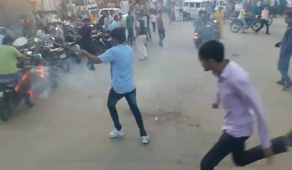 bjym jiladhyaksh thrown burning effigy on biker