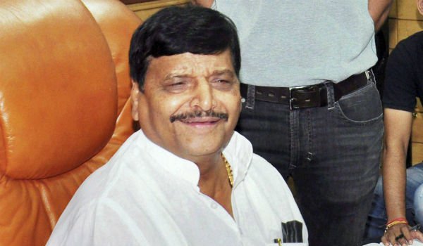 SP leader Shivpal Singh Yadav vacates official bungalows