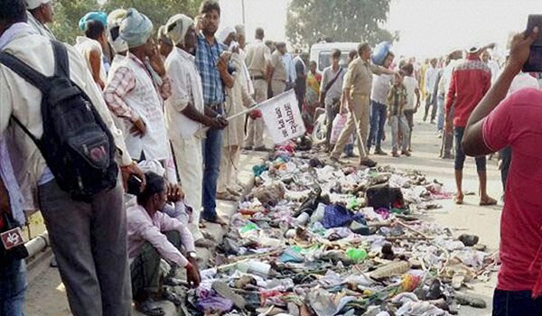 वाराणसी भगदड : आस्था के समागम में मौत का संगम