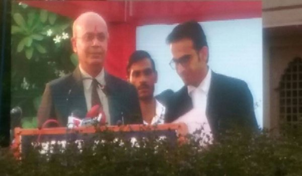 हाईकोर्ट बार एसोशिएशन के नवनिर्वाचित पदाधिकारियों ने ली शपथ हाईकोर्ट बार एसोशिएशन के नवनिर्वाचित पदाधिकारियों ने ली शपथ
