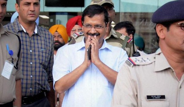 केजरीवाल, आशीष खेतान, संजय सिंह पर आरोप तय केजरीवाल, आशीष खेतान, संजय सिंह पर आरोप तय