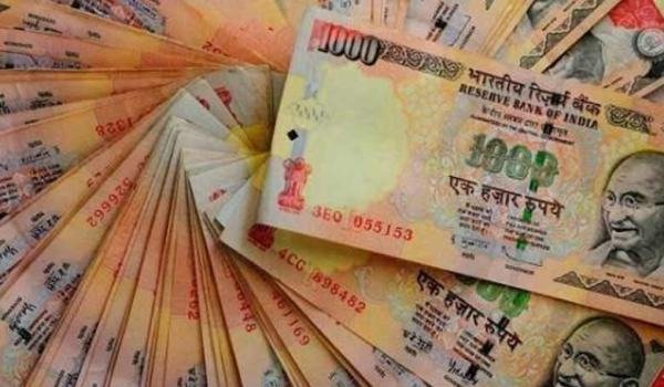 आज आधी रात से अमान्य हो जाएंगे मौजूदा 500 और 1000 रुपए के नोट