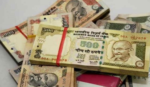 गुरुवार की आधी रात तक ही चलाए जा सकेंगे पुराने नोट गुरुवार की आधी रात तक ही चलाए जा सकेंगे पुराने नोट