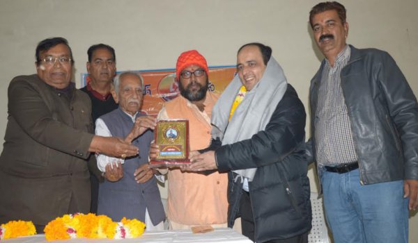 प्रो. पंजवाणी ने संगीत के माध्यम से संस्कृति को जोडा :बच्चाणी प्रो. पंजवाणी ने संगीत के माध्यम से संस्कृति को जोडा :बच्चाणी