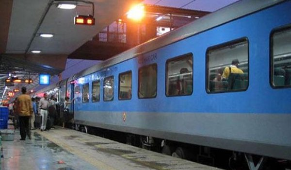 रेलवे ने रिफण्ड नियमों में किया बदलाव रेलवे ने रिफण्ड नियमों में किया बदलाव