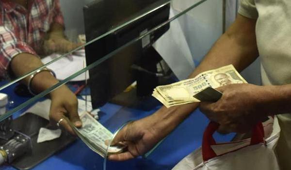 अतिरिक्त सीआरआर से सस्ते कर्ज का रास्ता बंद : रिजर्व बैंक अतिरिक्त सीआरआर से सस्ते कर्ज का रास्ता बंद : रिजर्व बैंक