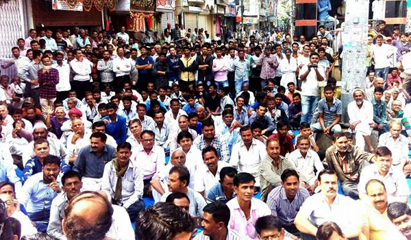bussines man gathered in public meeting during sheoganj band