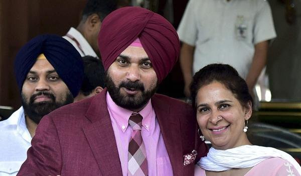 नवजोत सिंह सिद्धू की राहुल-प्रियंका से मुलाकात की अटकलें नवजोत सिंह सिद्धू की राहुल-प्रियंका से मुलाकात की अटकलें