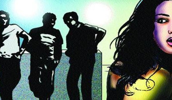 आई लव यू के चक्कर में हवालात पहुंचे दो युवक आई लव यू के चक्कर में हवालात पहुंचे दो युवक