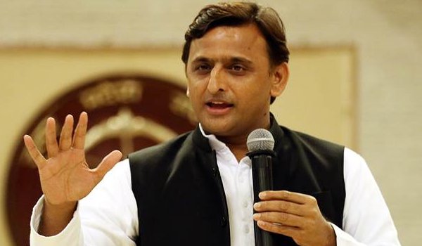 अब क्या करेंगे अखिलेश, समर्थकों का निर्णायक फैसले का दबाव! अब क्या करेंगे अखिलेश, समर्थकों का निर्णायक फैसले का दबाव!