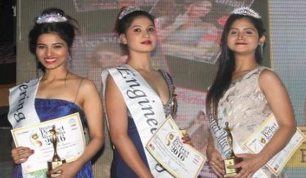 अर्चना चंदेल के सिर सजा ब्राइट परफेक्ट मिस इंडिया 2016 का ताज अर्चना चंदेल के सिर सजा ब्राइट परफेक्ट मिस इंडिया 2016 का ताज