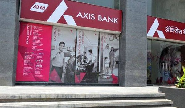 reserve bank of india says no to  Axis Bank  license cancel rumour