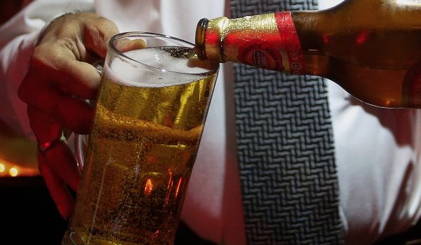 हाई कोर्ट के आदेश पर शराब बंदी से होगा 86 करोड़ के राजस्व का नुकसान