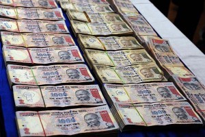 rbi officer Laundering money for 30 percent cut