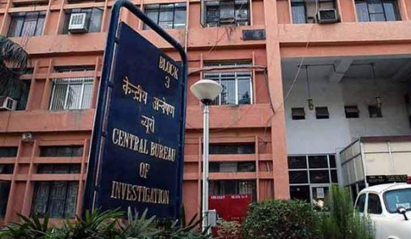 अगस्ता वेस्टलैंड : सीबीआई जांच के घेरे में कई राजनेता अगस्ता वेस्टलैंड : सीबीआई जांच के घेरे में कई राजनेता