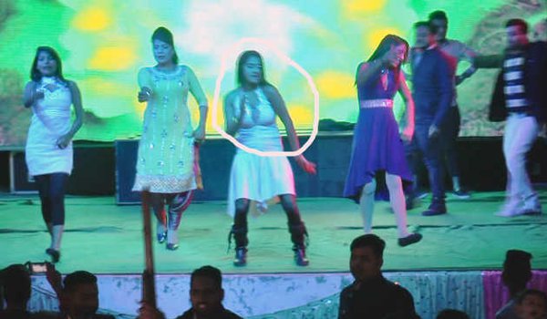 बठिंडा के वैवाहिक कार्यक्रम में चली गोली, डांसर की मौत बठिंडा के वैवाहिक कार्यक्रम में चली गोली, डांसर की मौत