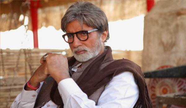 बेटियों को लेकर रिजर्व रहते हैं बॉलीवुड के सितारे बेटियों को लेकर रिजर्व रहते हैं बॉलीवुड के सितारे