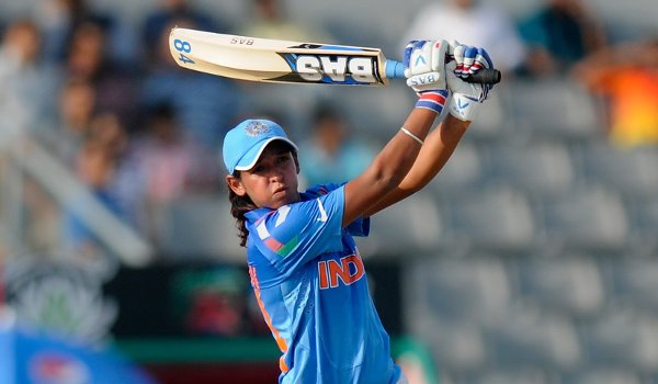 भारतीय महिला क्रिकेटर हरमनप्रीत ने रचा इतिहास