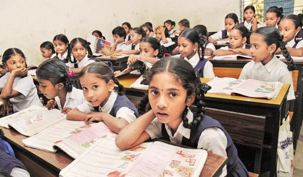 अब 5वीं कक्षा तक ही लागू होगी फेल नहीं करने की नीति अब 5वीं कक्षा तक ही लागू होगी फेल नहीं करने की नीति