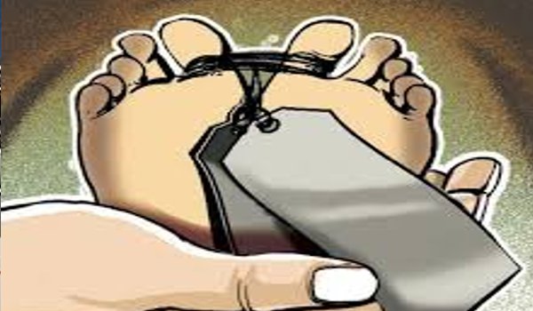 नर्सों की लापरवाही के चलते महिला की डिलीवरी के बाद मौत नर्सों की लापरवाही के चलते महिला की डिलीवरी के बाद मौत
