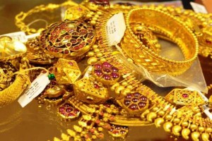 gold price is .lowest in delhi