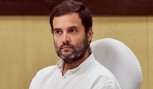 राहुल गांधी ने संत बाबा गुरिंदर से लिया आशीर्वाद, डेरे मे गुजारी रात राहुल गांधी ने संत बाबा गुरिंदर से लिया आशीर्वाद, डेरे मे गुजारी रात
