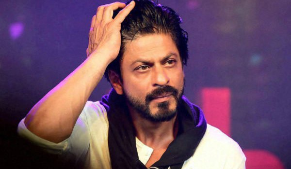 शाहरुख खान को ‘किड्स आइकन ऑफ द ईयर’ अवार्ड शाहरुख खान को ‘किड्स आइकन ऑफ द ईयर’ अवार्ड