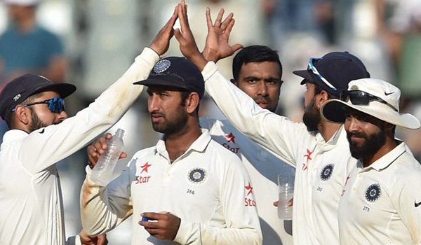 भारत ने इंग्लैंड को एक पारी और 36 रन से हराया, श्रृंखला 3-0 से जीती भारत ने इंग्लैंड को एक पारी और 36 रन से हराया, श्रृंखला 3-0 से जीती