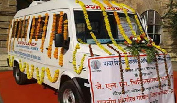जेएलएन हॉस्पीटल को मिली एक और नई एंबुलेंस जेएलएन हॉस्पीटल को मिली एक और नई एंबुलेंस