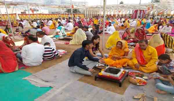 खण्ड़ेलवाल समाज का दो दिवसीय 51 कुण्डीय महायज्ञ शुरू