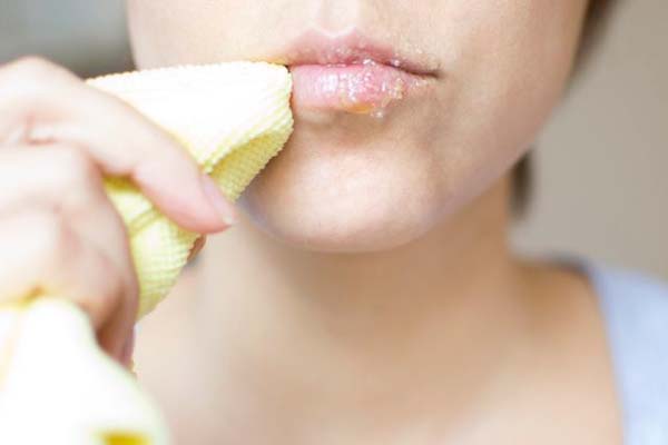 get rid from chapped lips