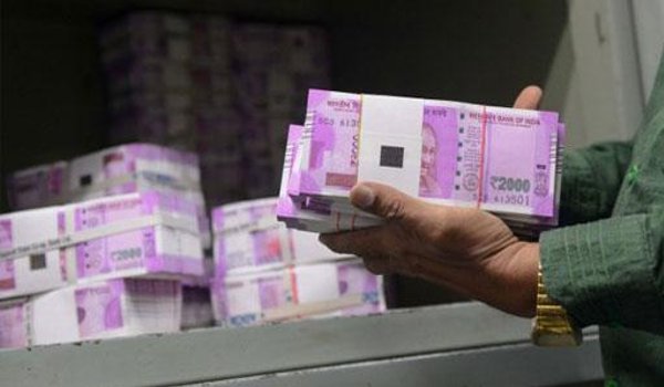 नोट बंदी : तो किसने पैदा की नोटों की कृत्रिम कमी नोट बंदी : तो किसने पैदा की नोटों की कृत्रिम कमी