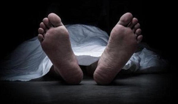 बीकानेर : नोटबंदी के खिलाफ जहर खाने वाले ट्रक ड्राइवर का दम टूटा बीकानेर : नोटबंदी के खिलाफ जहर खाने वाले ट्रक ड्राइवर का दम टूटा