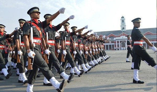 सेना को मिले 401 अफसर, भारतीय सैन्य अकादमी की हुई पासिंग आउट परेड सेना को मिले 401 अफसर, भारतीय सैन्य अकादमी की हुई पासिंग आउट परेड
