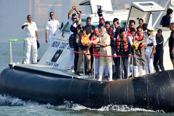 PM मोदी ने मुंबई के लिये 1.06 लाख करोड़ की परियोजनाओं का शुभारंभ किया PM मोदी ने मुंबई के लिये 1.06 लाख करोड़ की परियोजनाओं का शुभारंभ किया