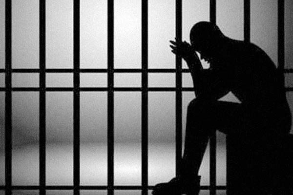 नासिक में कुकर्मी अध्यापक को पांच साल की सजा नासिक में कुकर्मी अध्यापक को पांच साल की सजा