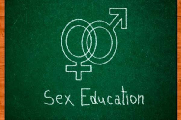 भारत में आज भी सेक्स एजुकेशन पर सरकार का ध्यान नहीं भारत में आज भी सेक्स एजुकेशन पर सरकार का ध्यान नहीं