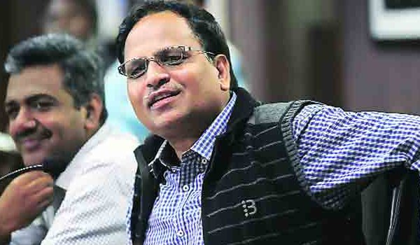 सतेंद्र जैन की बेटी सौम्या की नियुक्ति की सीबीआई जांच होगी सतेंद्र जैन की बेटी सौम्या की नियुक्ति की सीबीआई जांच होगी