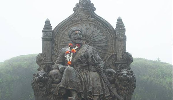 रायगढ किले से छत्रपति शिवाजी महाराज की तलवार के टुकड़े की चोरी